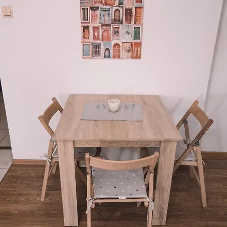 De Lux & Emilia Guest house *